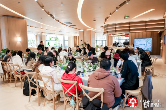 霸王茶姬公布上市后首份季报 GMV同比增速达38% 霸王茶姬公布上市后首份季报 GMV同比增速达38%